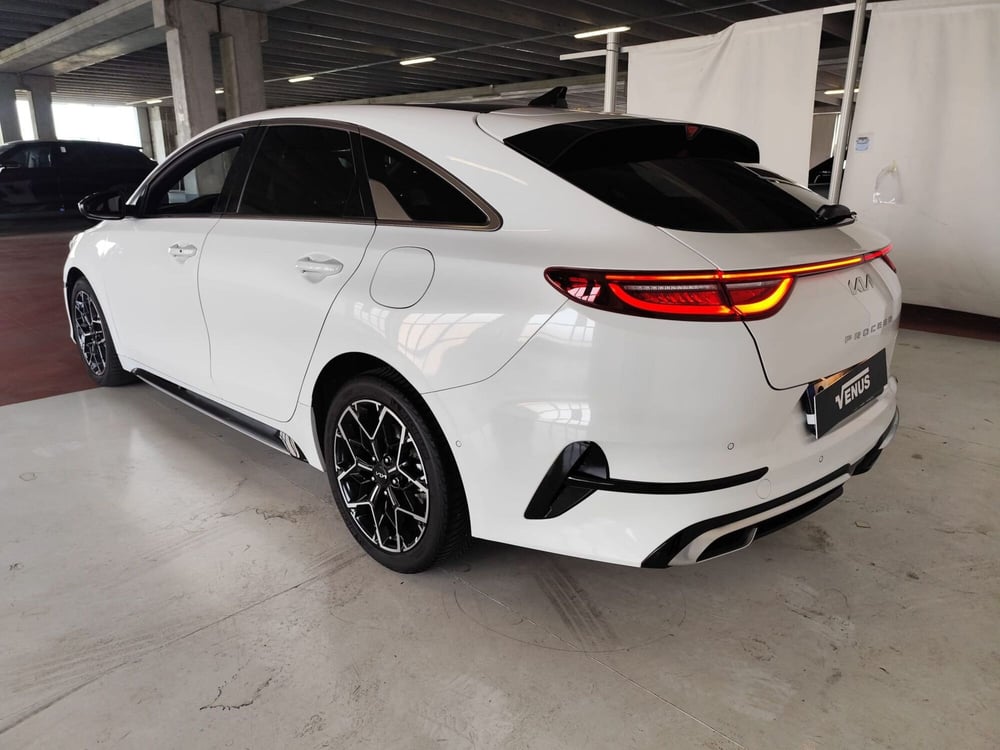 Kia ProCeed usata a Milano (4)