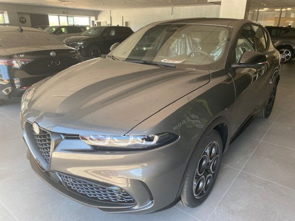 Alfa Romeo Tonale nuova a Benevento (4)