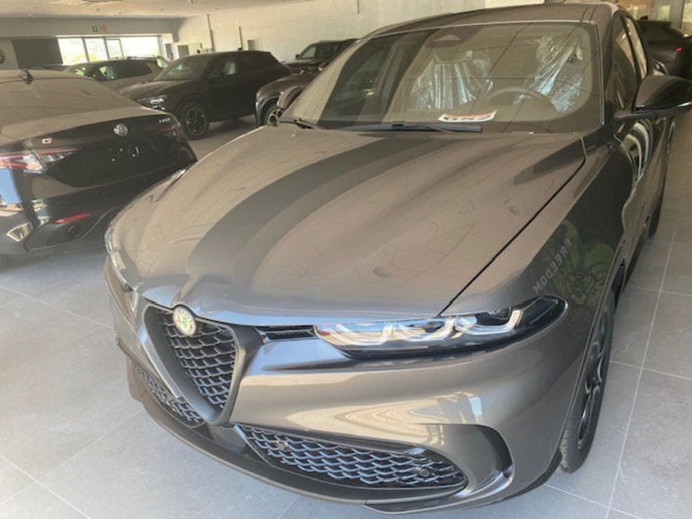 Alfa Romeo Tonale nuova a Benevento (5)