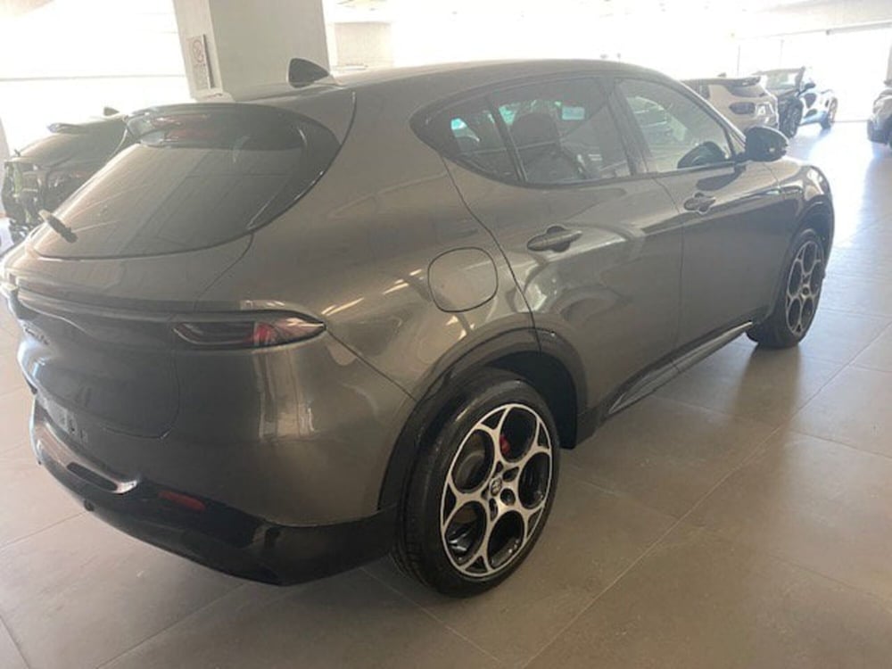 Alfa Romeo Tonale nuova a Benevento (12)