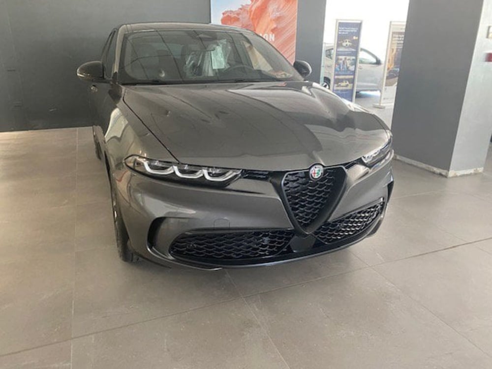 Alfa Romeo Tonale nuova a Benevento (3)