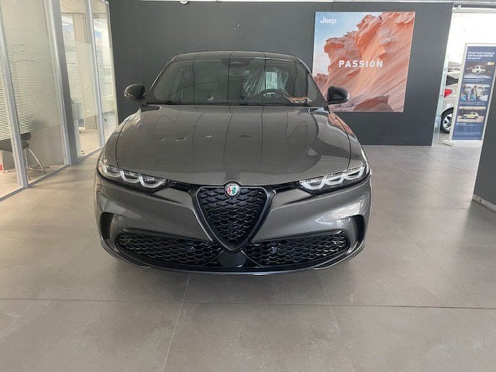 Alfa Romeo Tonale nuova a Benevento (4)