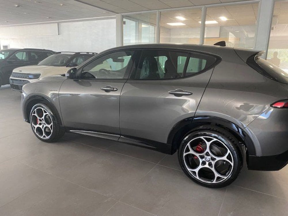Alfa Romeo Tonale nuova a Benevento (8)