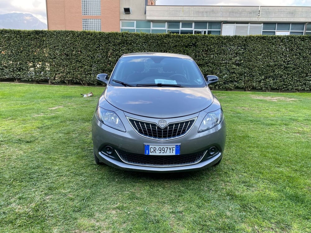 Lancia Ypsilon usata a Salerno (9)