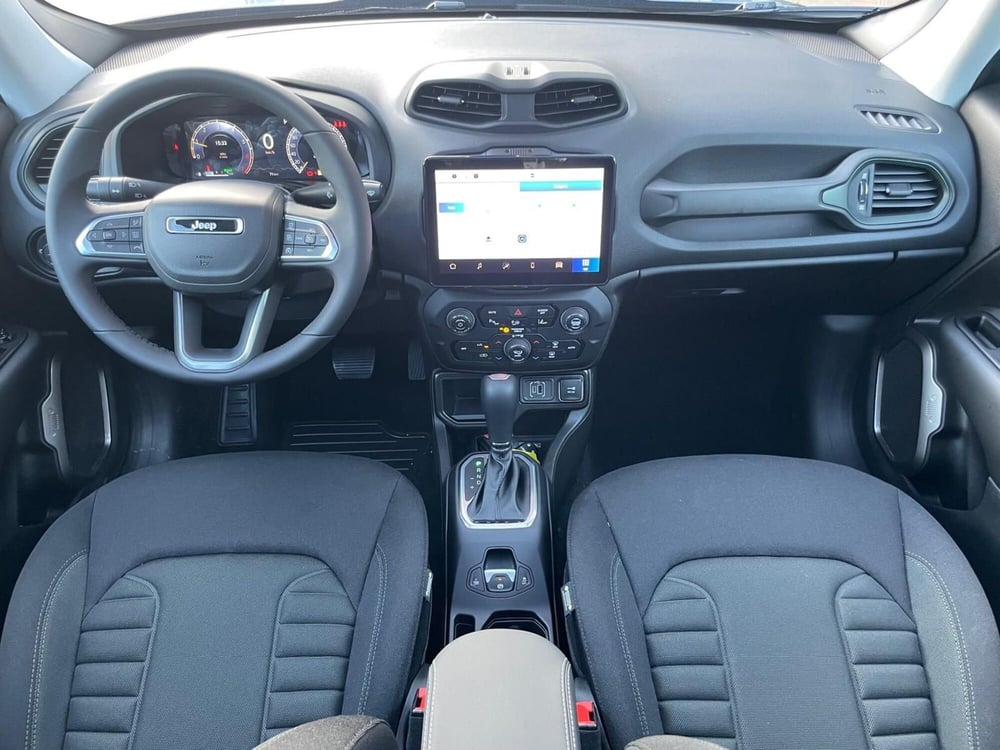 Jeep Renegade nuova a Ancona (14)