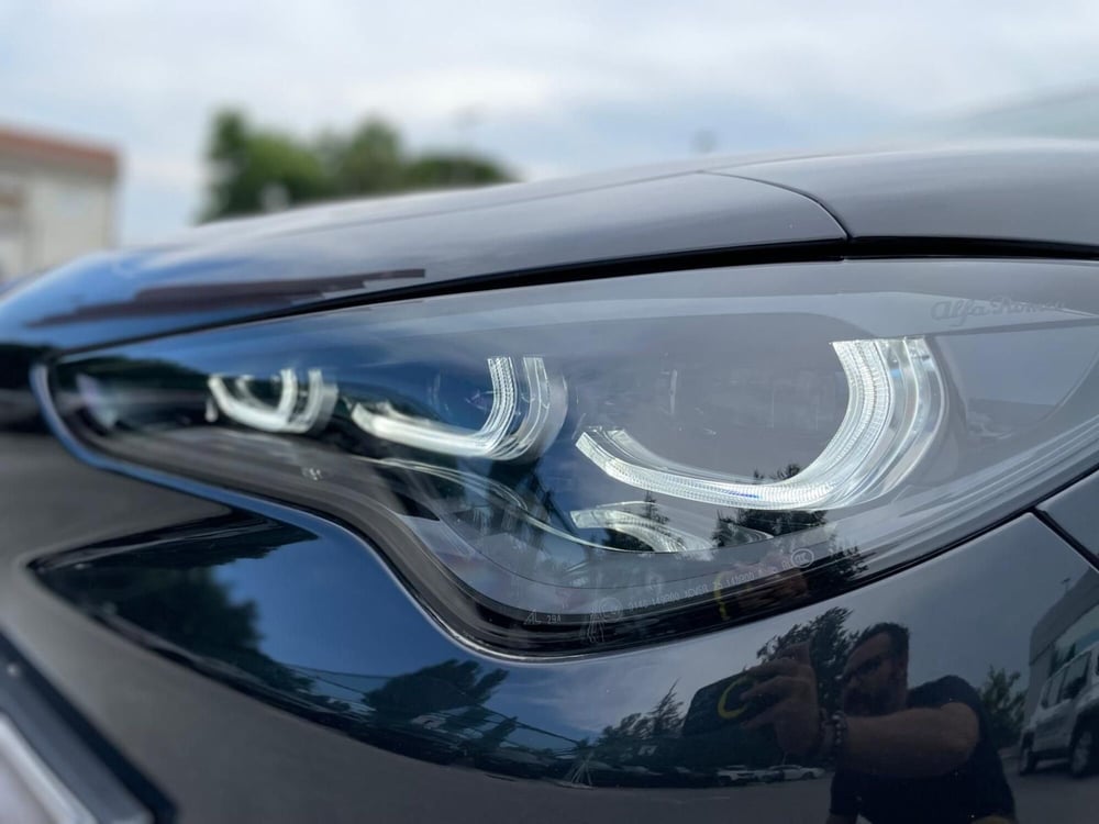 Alfa Romeo Stelvio usata a Ancona (10)