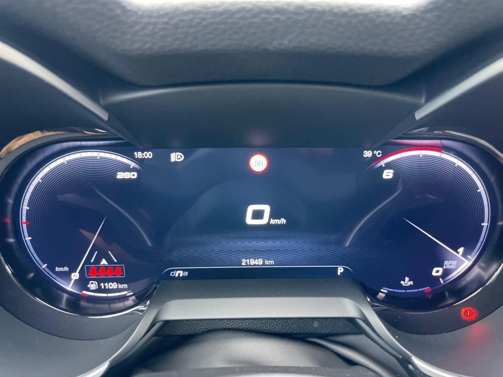 Alfa Romeo Stelvio usata a Ancona (14)