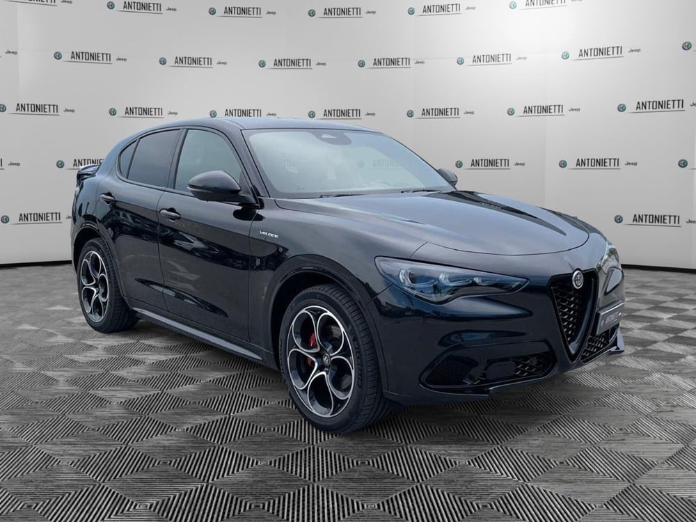 Alfa Romeo Stelvio usata a Ancona (3)