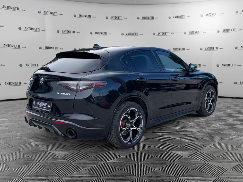 Alfa Romeo Stelvio usata a Ancona (5)