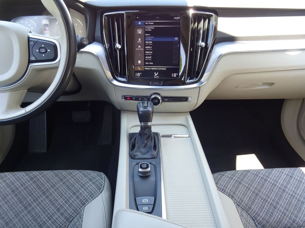 Volvo V60 usata a Venezia (15)