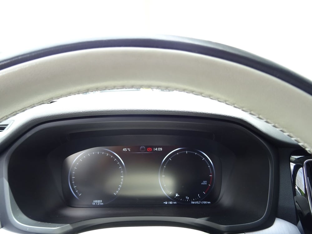 Volvo V60 usata a Venezia (8)