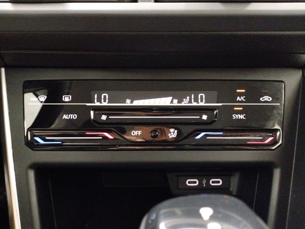 Volkswagen Polo usata a Catanzaro (19)