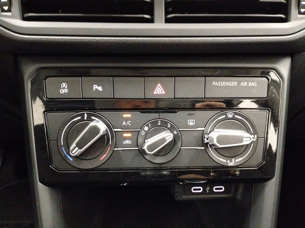 Volkswagen T-Cross usata a Catanzaro (19)