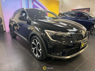 Renault Arkana Hybrid E-Tech 145 CV Techno del 2024 usata a Milano
