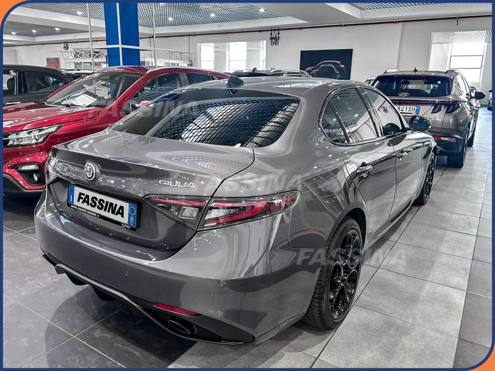 Alfa Romeo Giulia usata a Milano (3)