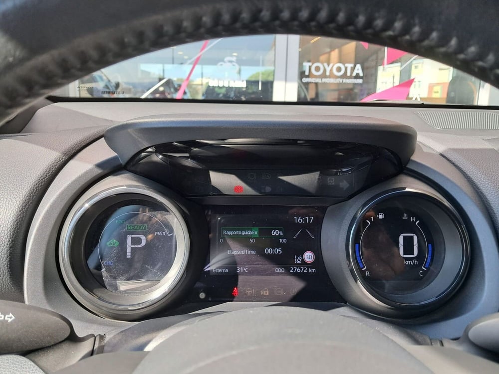 Toyota Yaris usata a Cagliari (18)