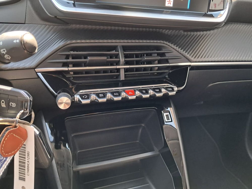 Peugeot 208 usata a Cagliari (16)