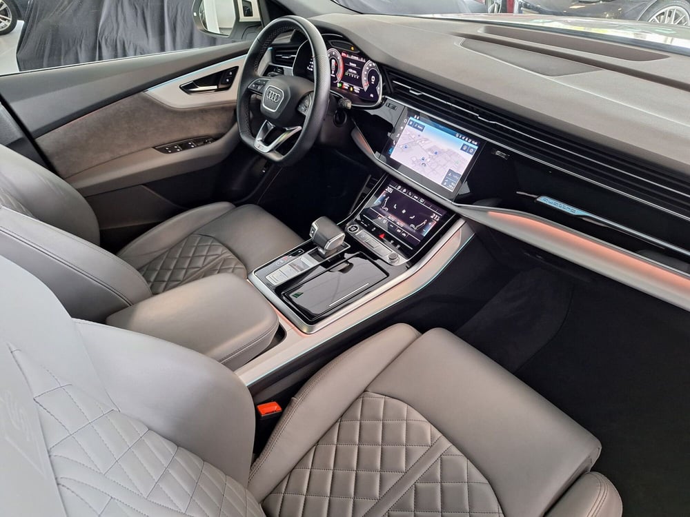 Audi Q8 usata a Modena (9)