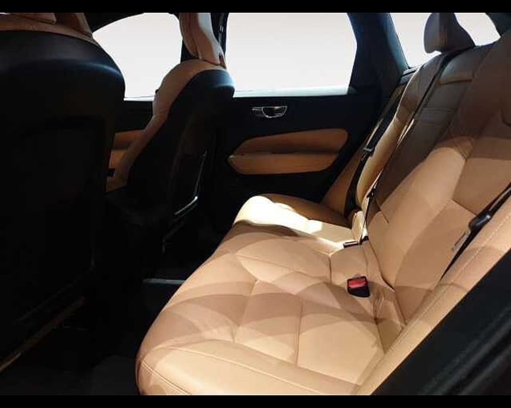 Volvo XC60 usata a Cuneo (13)