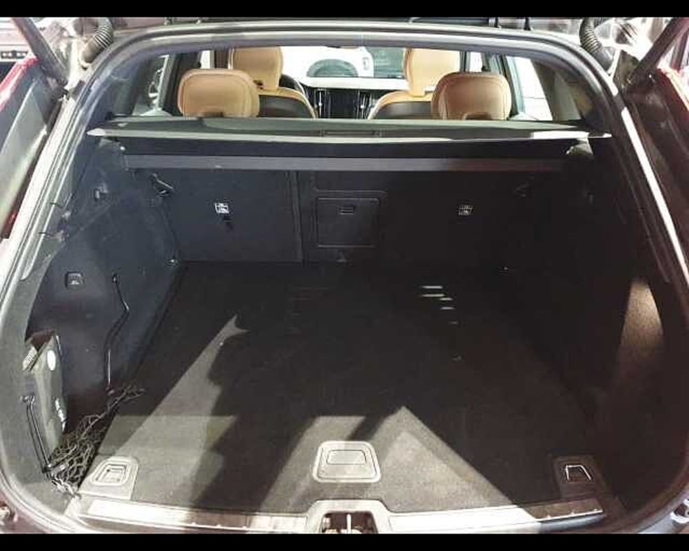 Volvo XC60 usata a Cuneo (7)