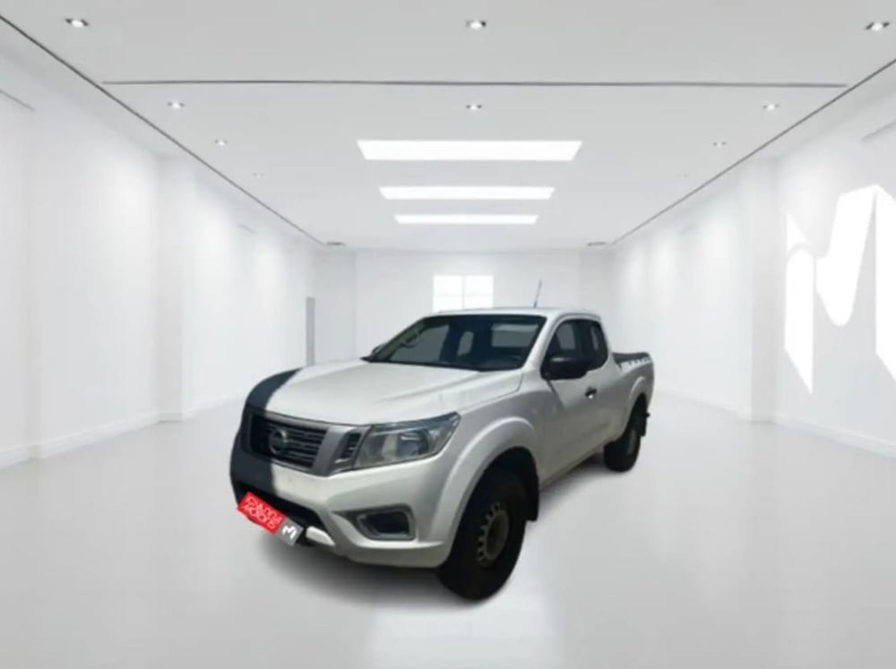 Nissan Navara usata a Latina (3)
