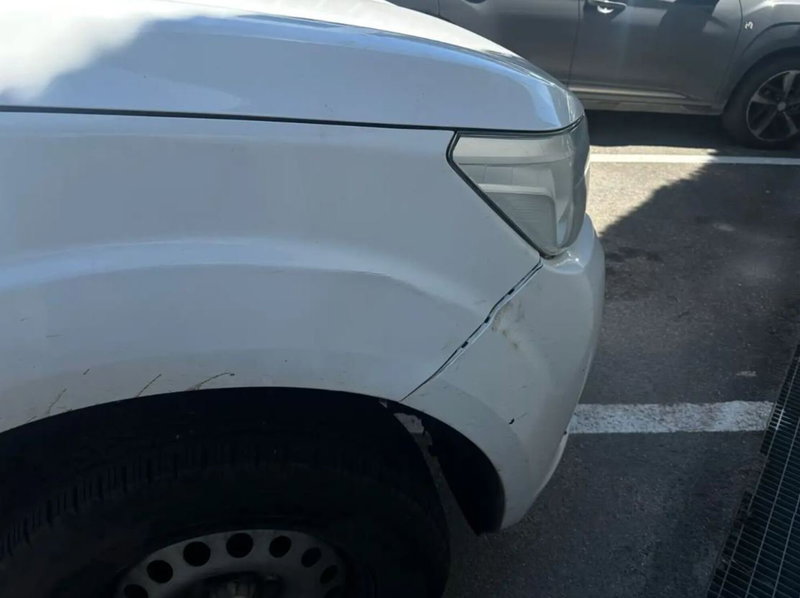 Nissan Navara usata a Latina (6)