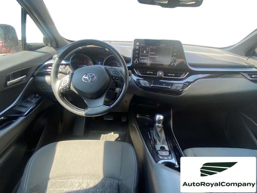Toyota Toyota C-HR usata a Roma (11)