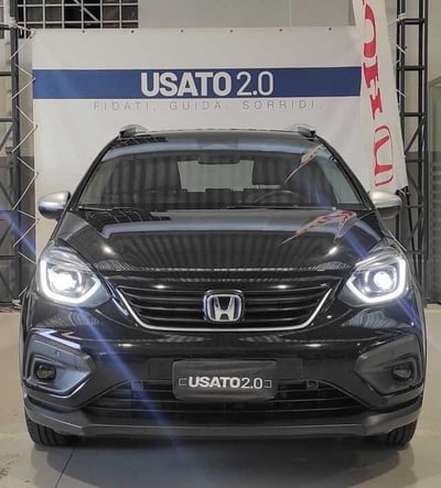 Honda Jazz 1.5 Hev Crosstar eCVT Bicolor Executive del 2021 usata a Casapulla