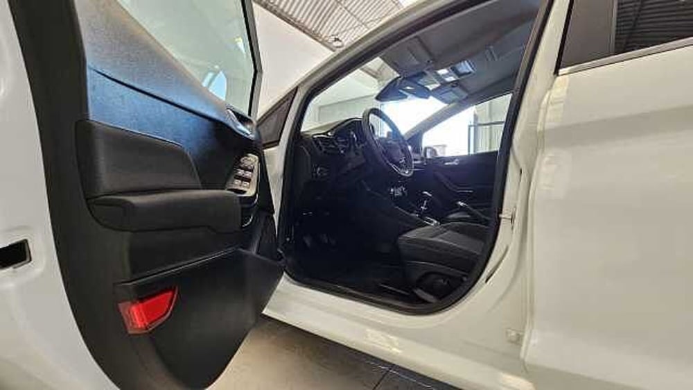 Ford Fiesta usata a Caserta (6)