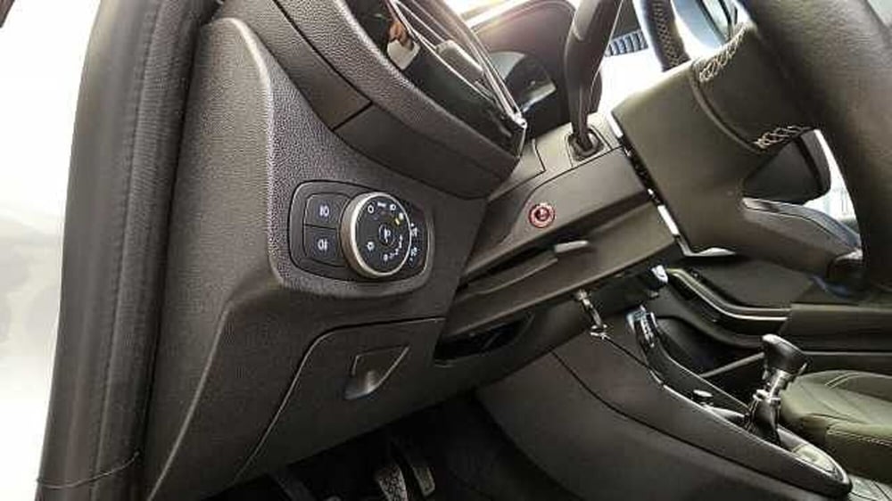 Ford Fiesta usata a Caserta (7)