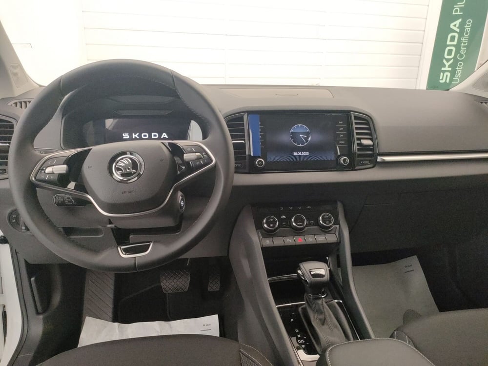 Skoda Karoq nuova a Varese (12)