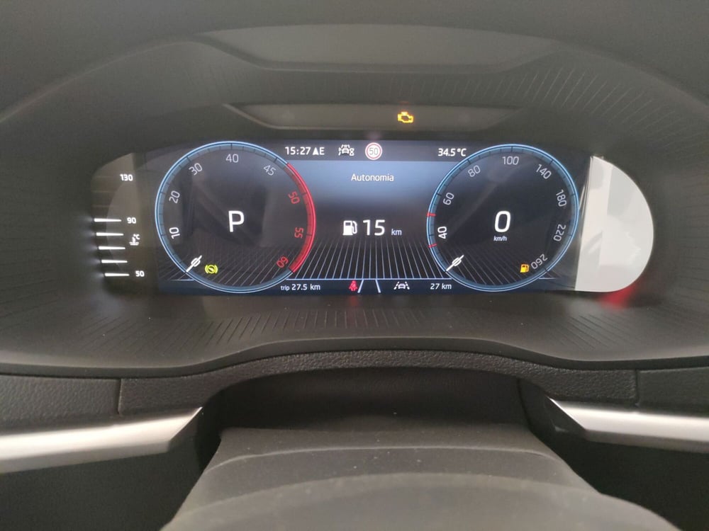 Skoda Karoq nuova a Varese (13)