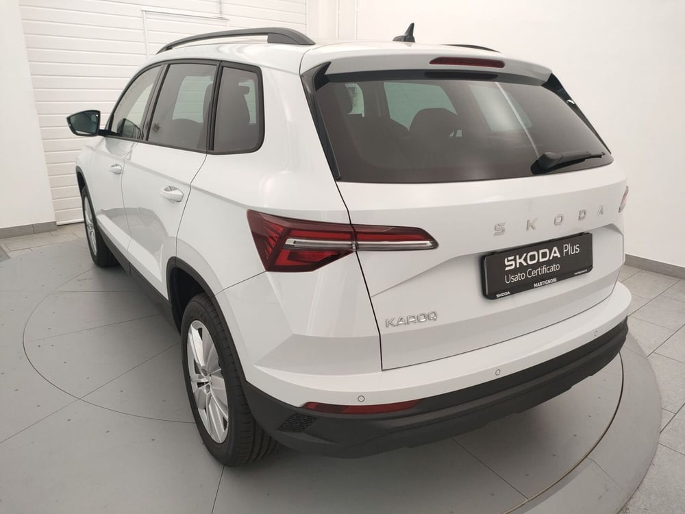 Skoda Karoq nuova a Varese (8)