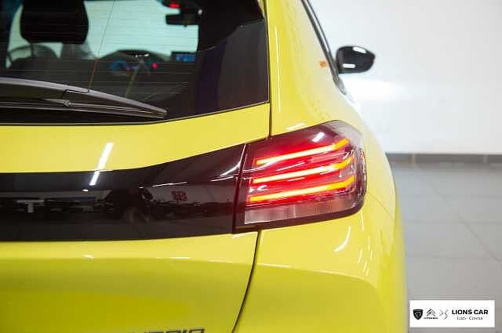 Peugeot 208 nuova a Lodi (6)