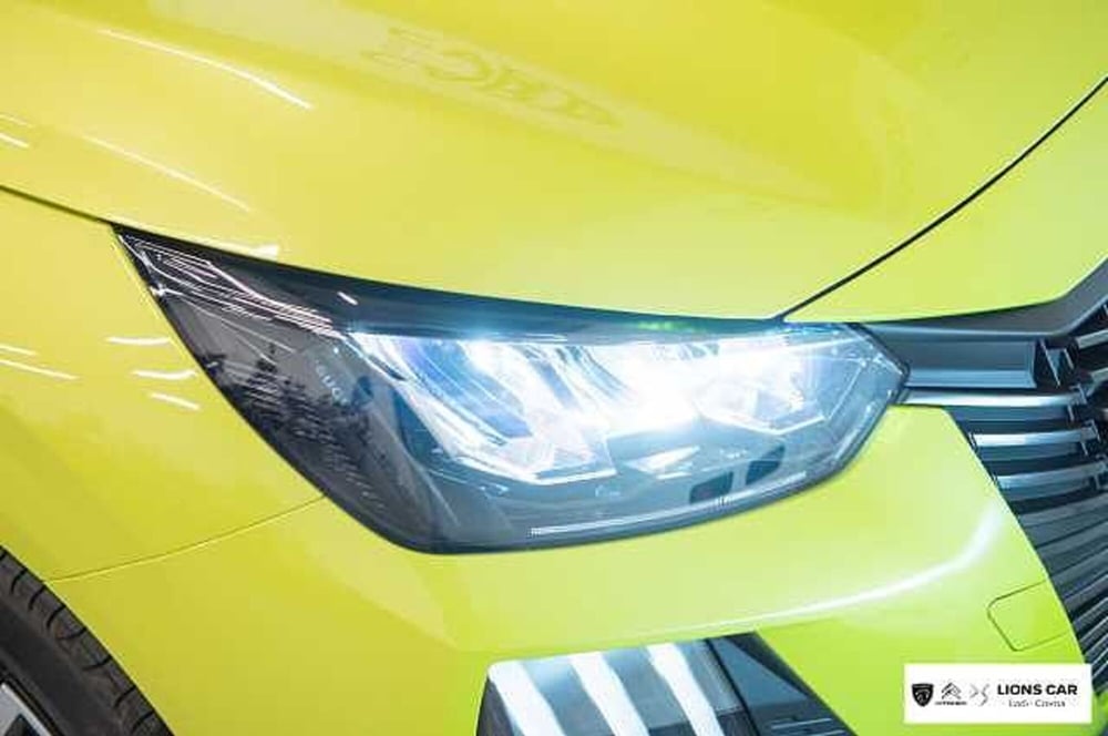 Peugeot 208 nuova a Lodi (8)