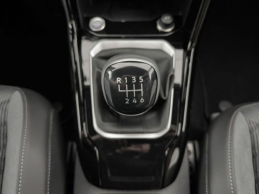 Volkswagen T-Roc nuova a Vicenza (17)