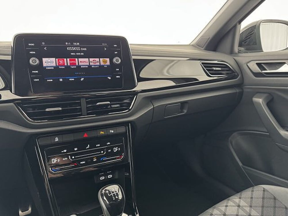 Volkswagen T-Roc nuova a Vicenza (20)
