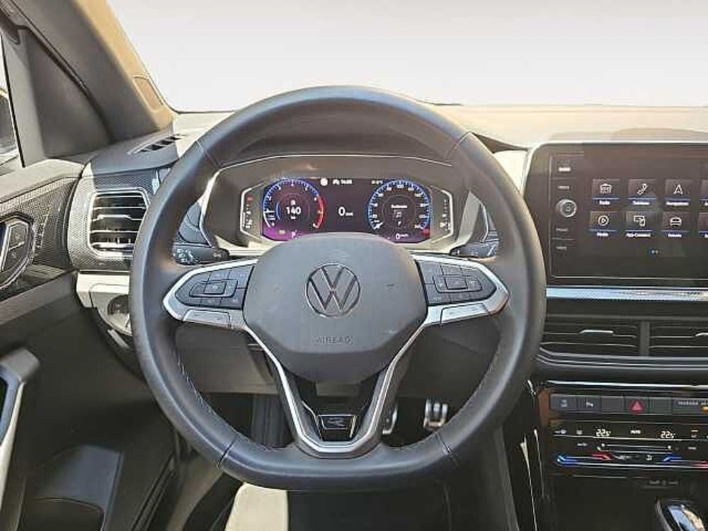 Volkswagen T-Cross usata a Lecco (11)