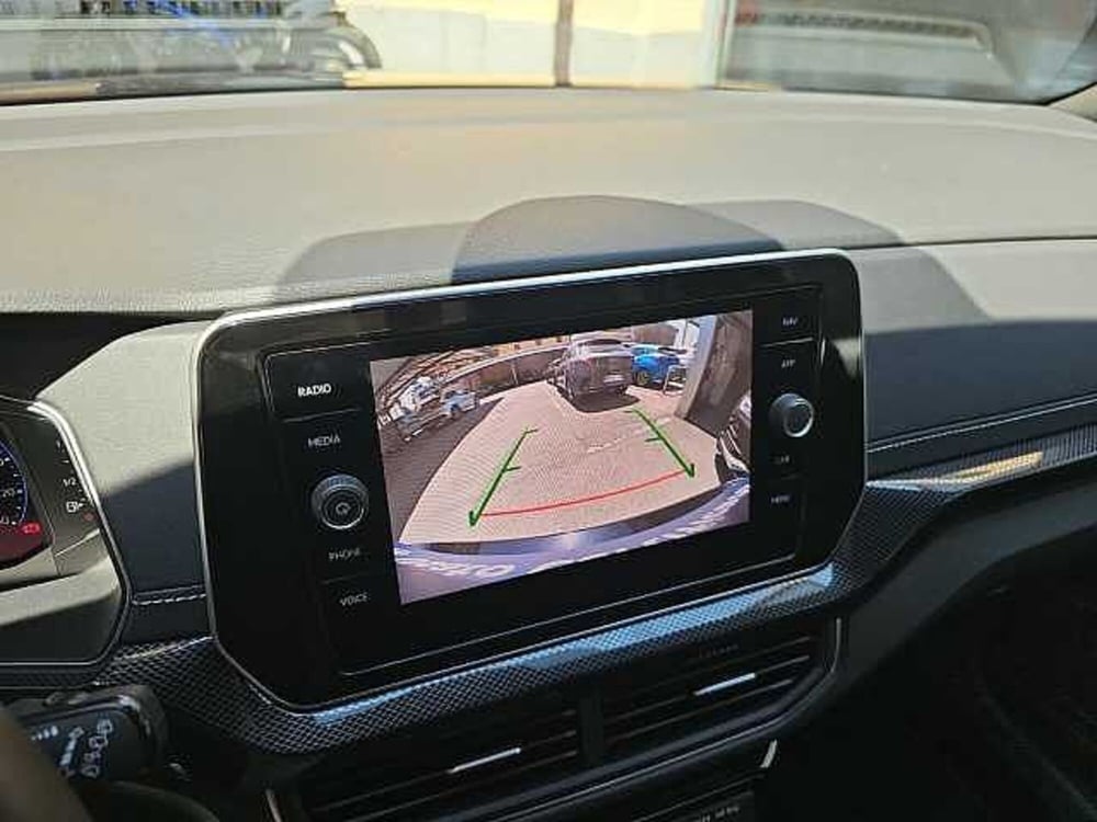 Volkswagen T-Cross usata a Lecco (17)
