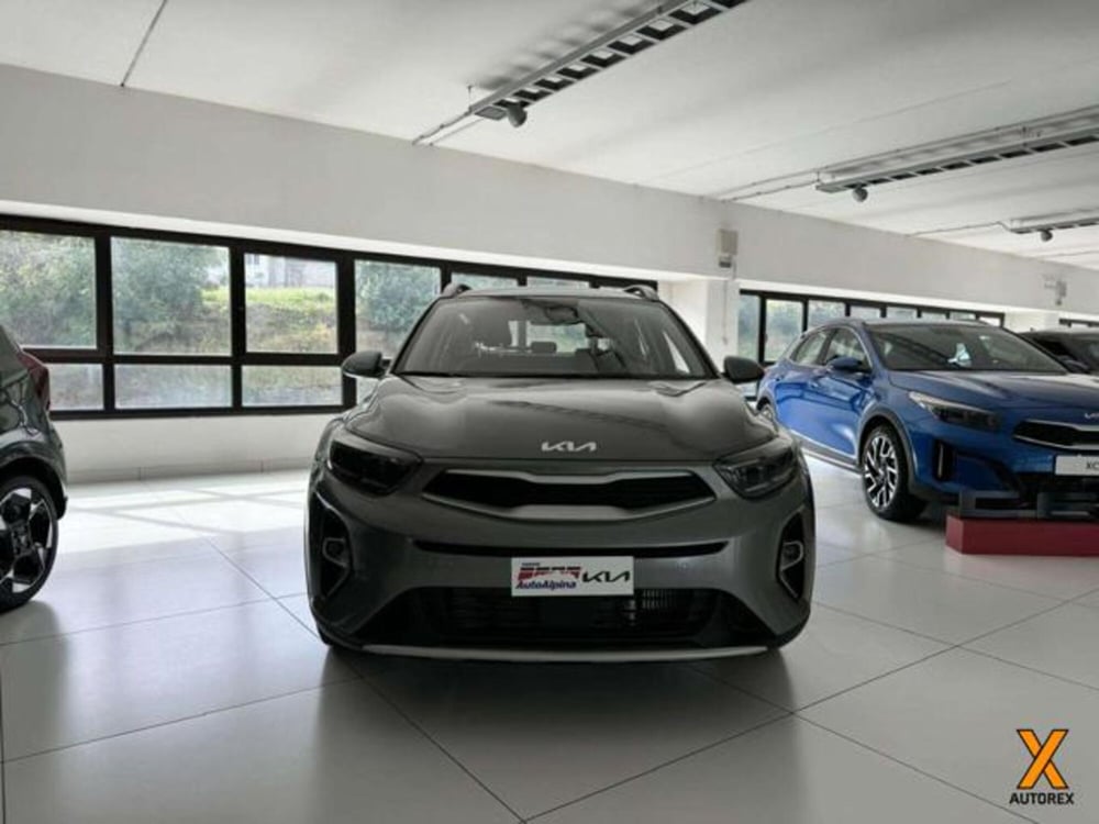 Kia Stonic nuova a Varese (2)