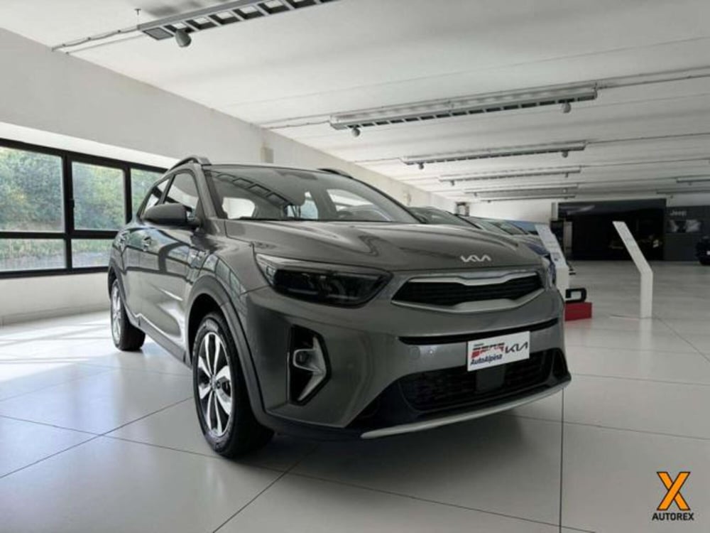 Kia Stonic nuova a Varese (3)