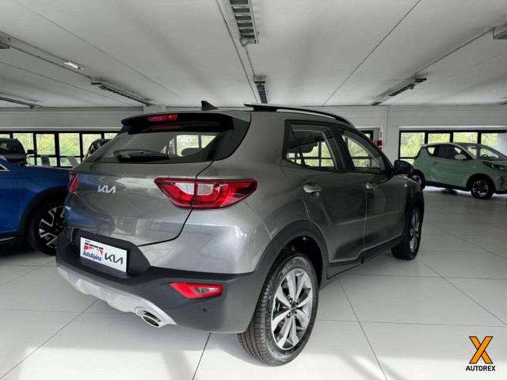 Kia Stonic nuova a Varese (7)