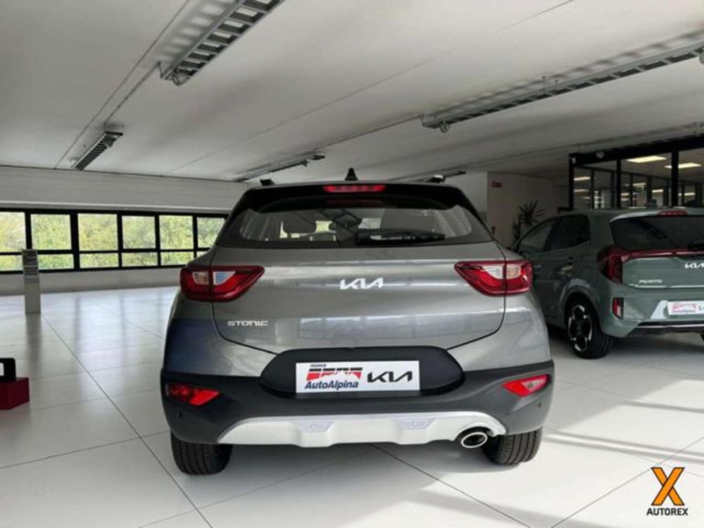 Kia Stonic nuova a Varese (8)