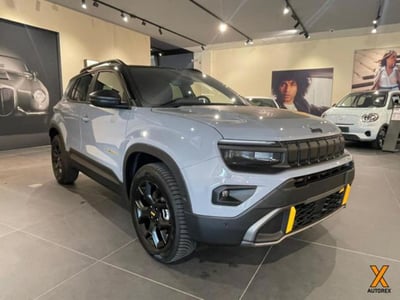 Jeep Avenger 1.2 turbo e-hybrid mhev Upland 4xe 145cv edct6 nuova a Olgiate Olona