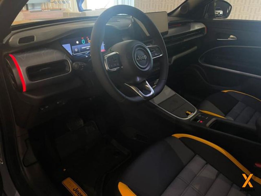 Jeep Avenger nuova a Varese (15)