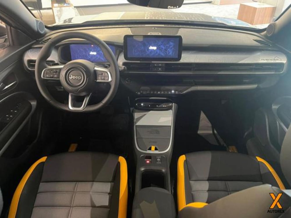 Jeep Avenger nuova a Varese (16)