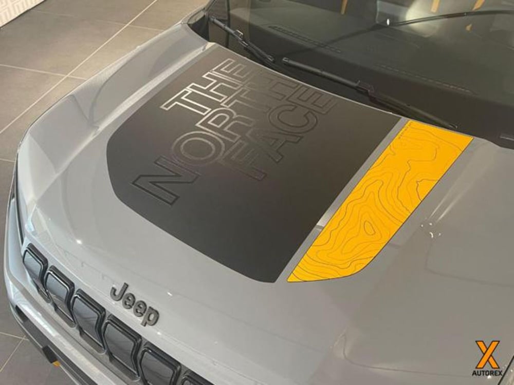 Jeep Avenger nuova a Varese (4)