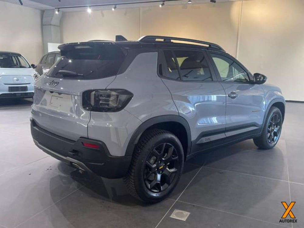 Jeep Avenger nuova a Varese (7)