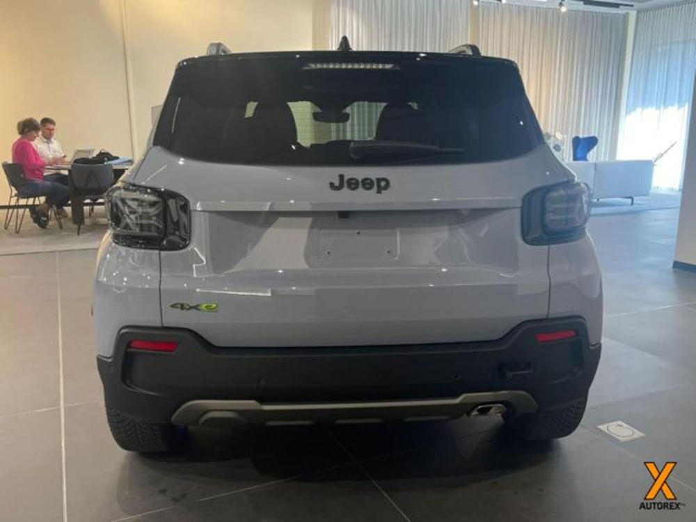 Jeep Avenger nuova a Varese (8)