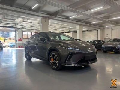 Mg MG4 MG4 Luxury 64 KWh nuova a Olgiate Olona